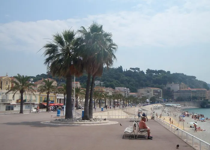 Apartment Au Coeur Du Vieux Nice